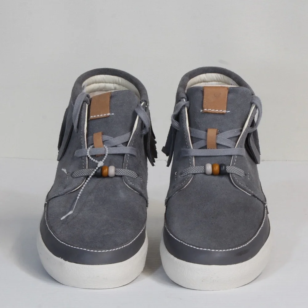 Clark’s Girls Grey Suede Mocassin Tassel Boots NWOT Size 5
